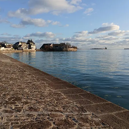 L'embrun De La Hougue Avec Parking Prive A Cote Du Port Et Des Commerces דירה סן-וא-לה-הוג